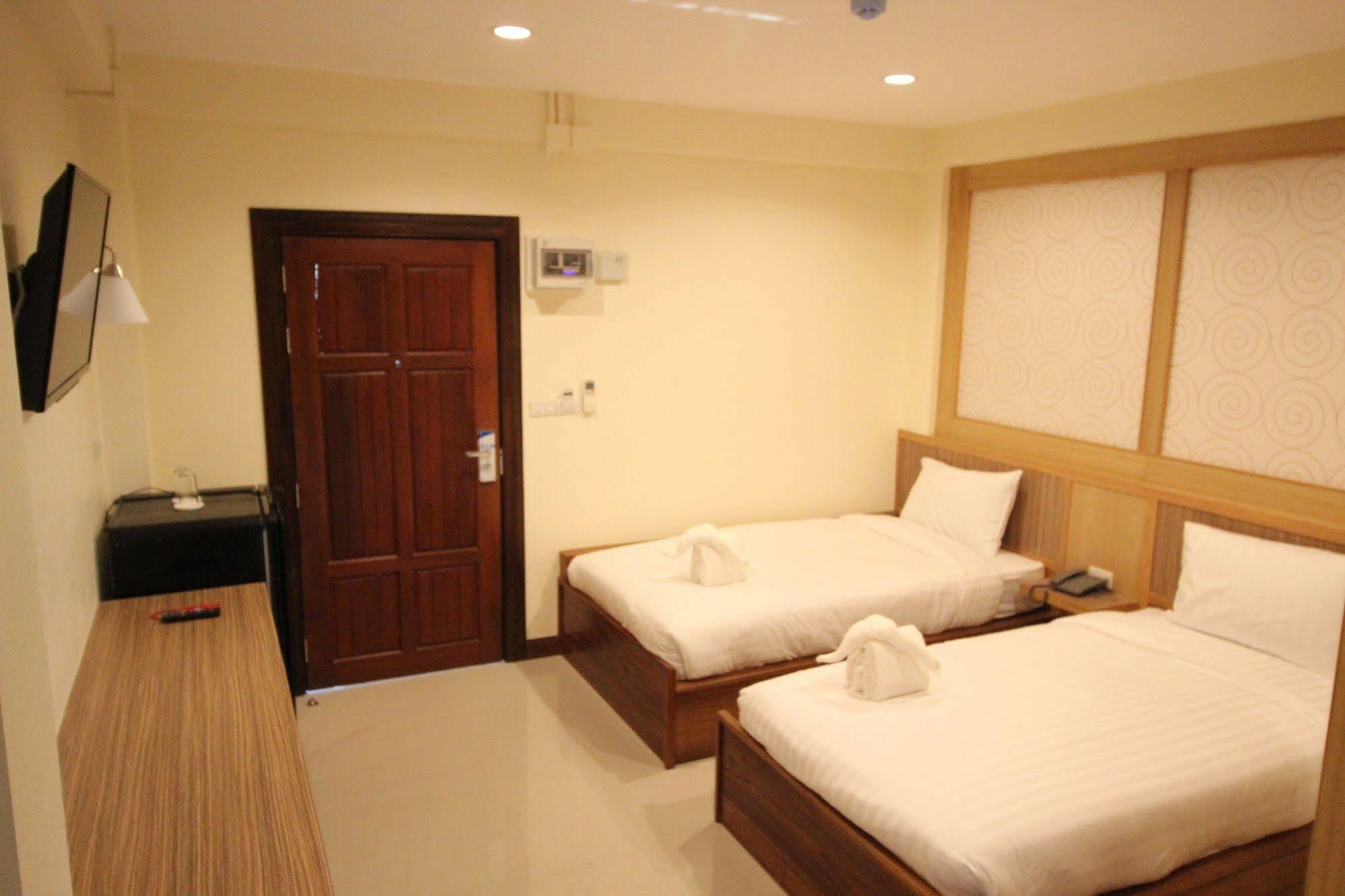 Hotel Monmuang Chiang Mai Zewnętrze zdjęcie
