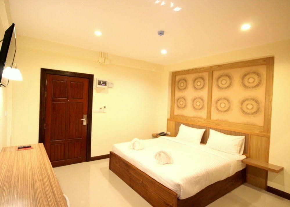 Hotel Monmuang Chiang Mai Zewnętrze zdjęcie